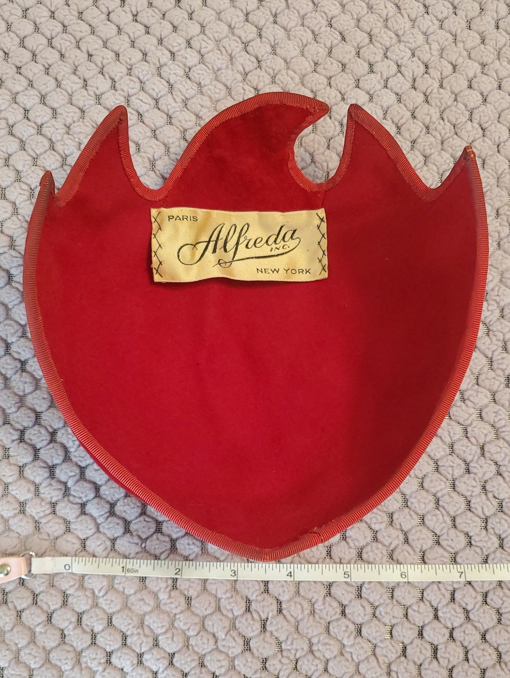 1950s Lucy Red Velvet Velour Fire Retro Cap Vintage Cocktail Hat Topper Pinup - Picture 13 of 15